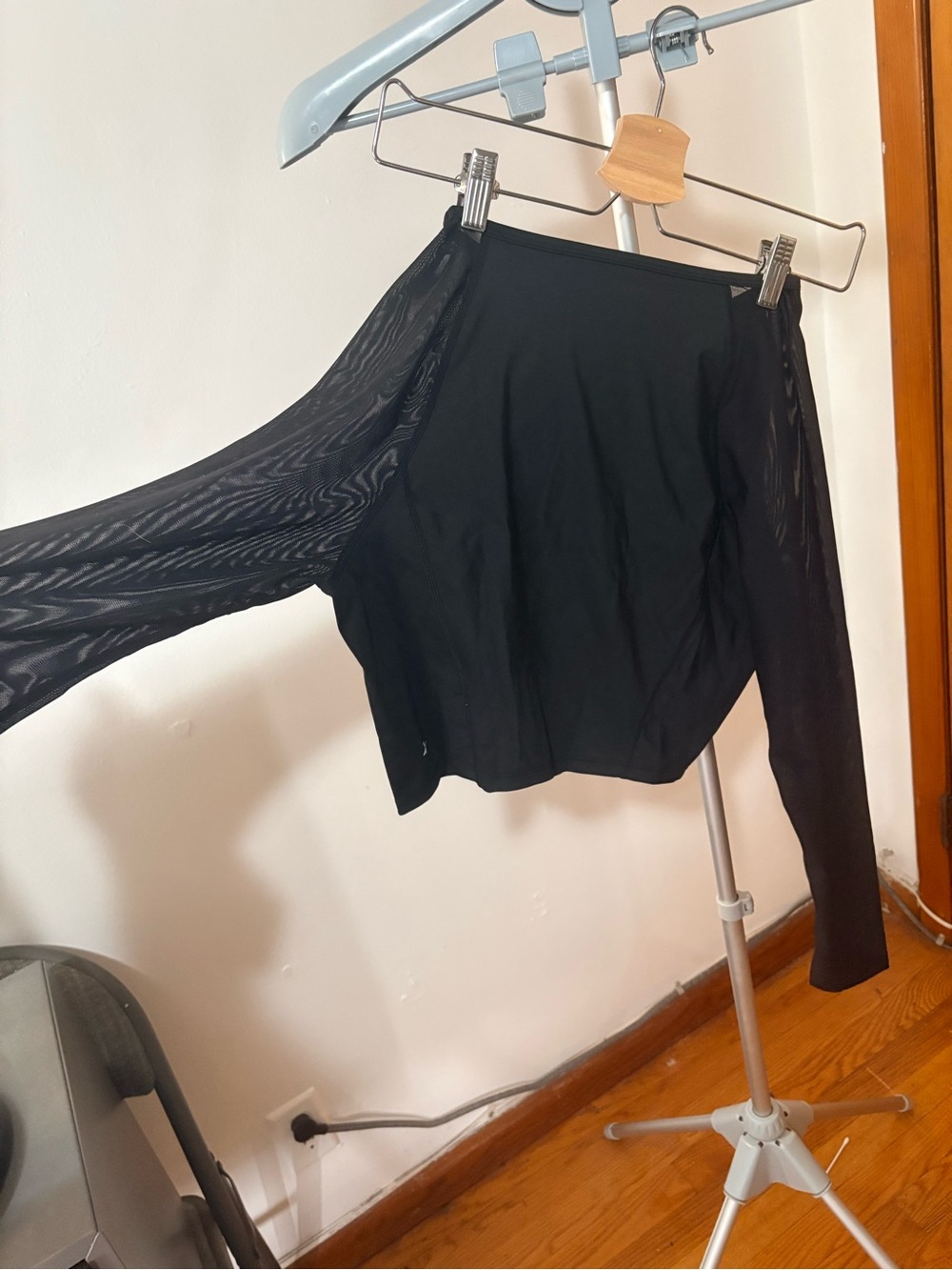 HALARA Black Sheer Long-Sleeve Skirt Top